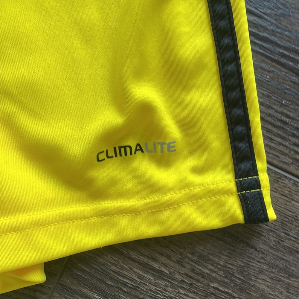 Columbus Crew yellow shorts mens M - Picture 5 of 6